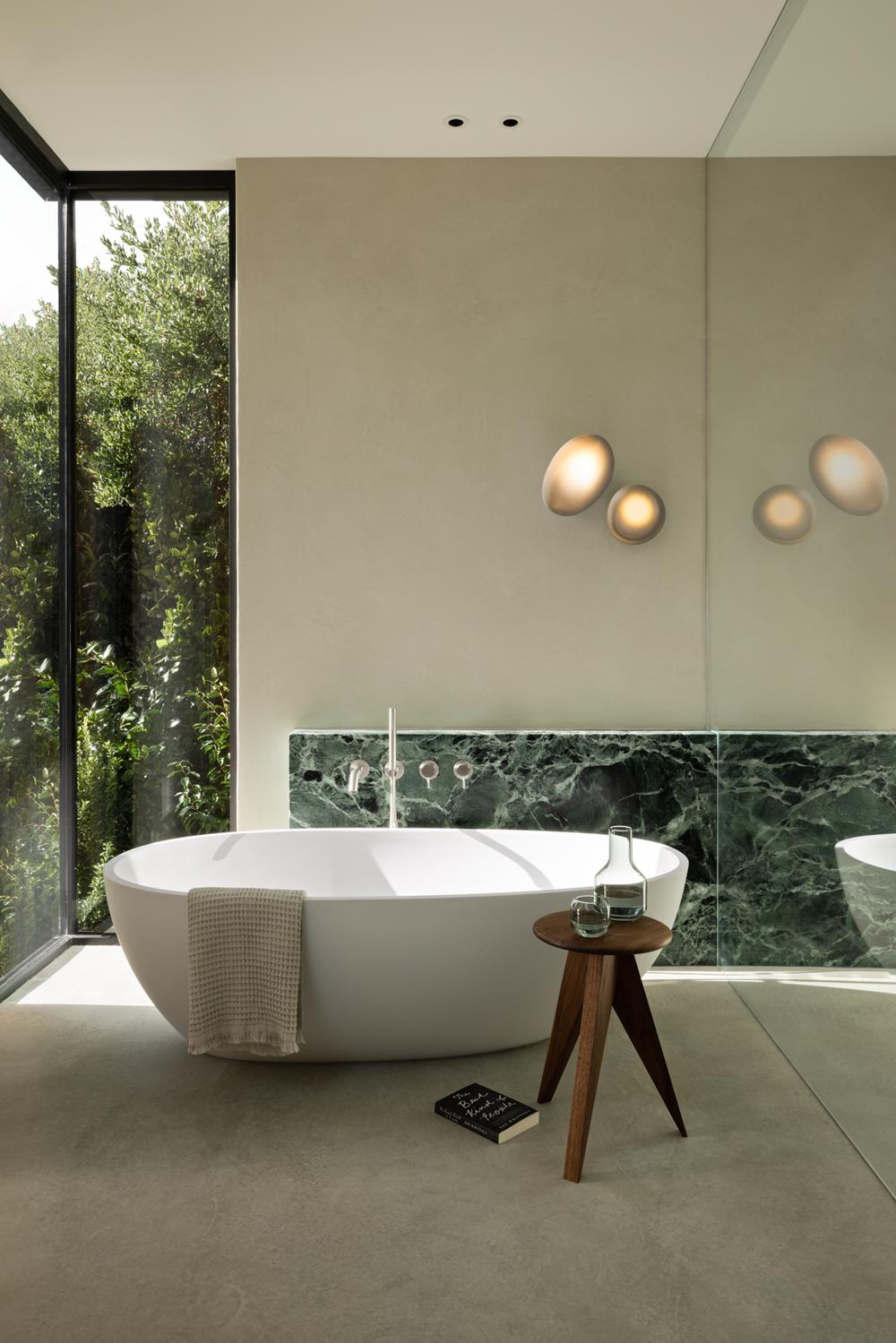 PEBBLE CEILING/WALL